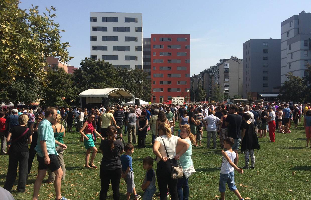 Prosvjed na Savici: Grad dao Crkvi park, oglušio se na žalbe