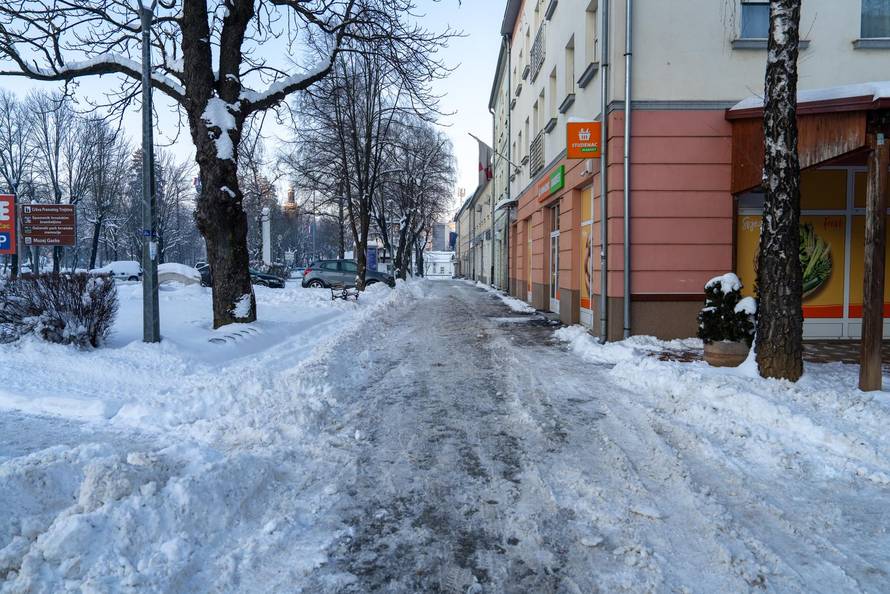 Otočac se probudi na -17 stupnjeva 