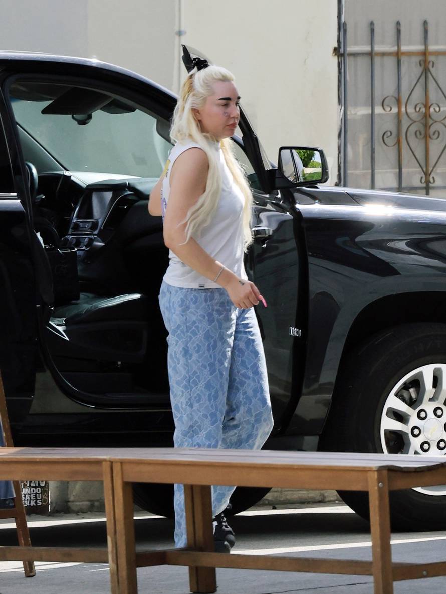 EXCLUSIVE: Amanda Bynes and Boyfriend Zachary Khan Head Out For a Sweet Treat in Los Angeles