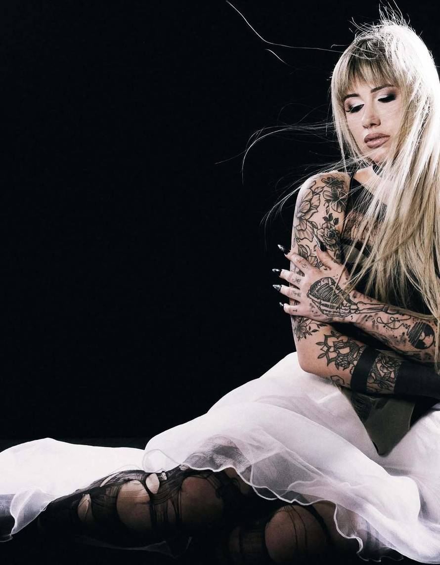 Stela Rade na Doru ide s 'Nema te': Pjevam o ljubavi, a plesom na šipki jačam psihu i tijelo