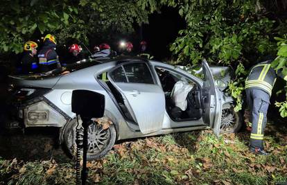 Policija objavila detalje nesreće kod Osijeka: Mladić (20) poginuo nakon udara u stablo