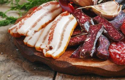 Razbijanje 5 mitova o slanini koje bi svi trebali znati 