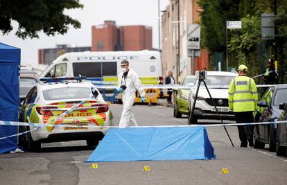 Policija uhitila muškarca koji je napadao nožem u Birminghamu