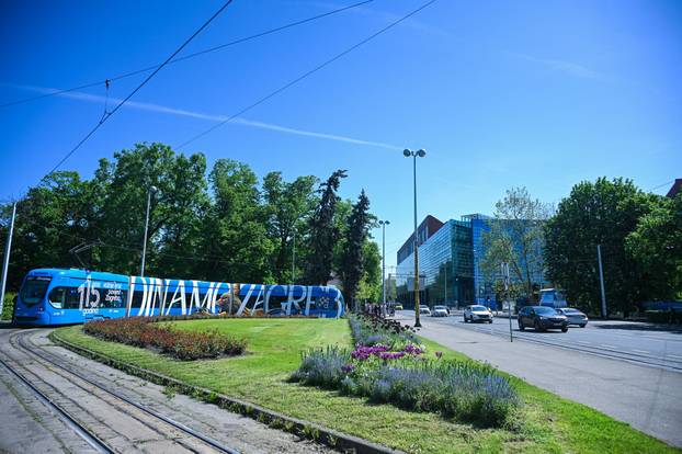 Zagreb: Proslava 115. rođendana GNK Dinamo uz vožnju rođendanskim tramvajem 