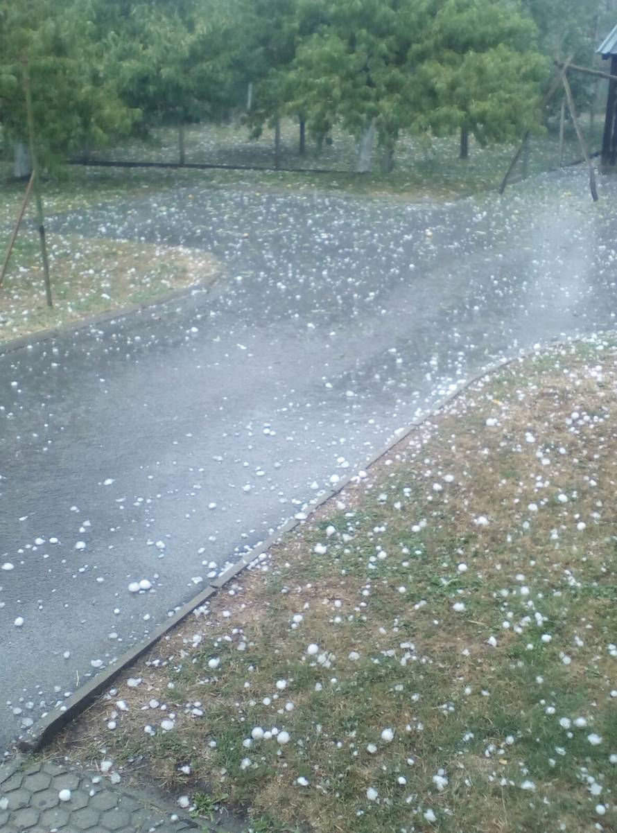 Počelo nevrijeme: U Mariji Bistrici tuča kao golf loptice