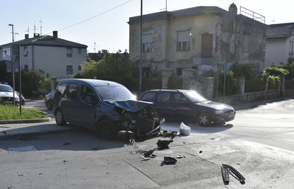 Krš i lom u Puli: Sudarila se dva auta na 'crnom raskrižju'