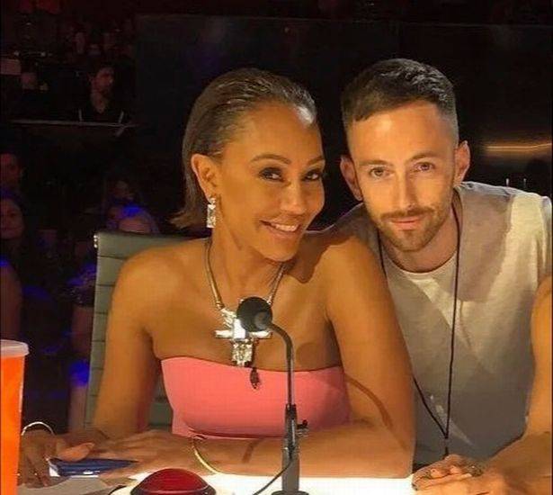 Mel B ne skida osmijeh s lica: Ljubi 13 godina mlađeg frizera