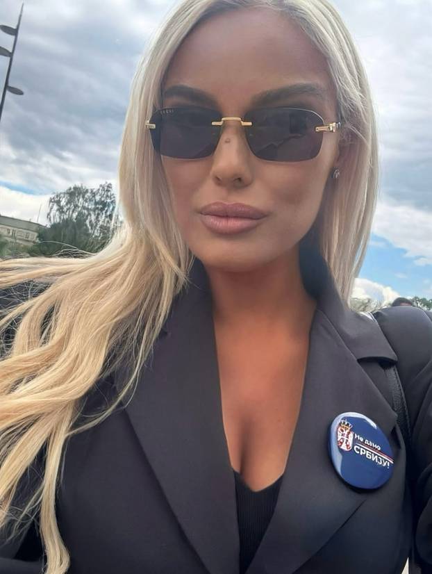 Divi se Dačiću, traži zatvor za sve loše komentare o Vučiću: Tko je srpska političarka Ana?