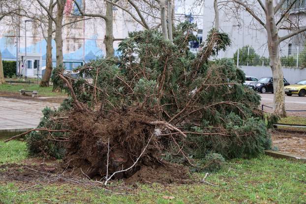 Zagreb: Dom sportova koji se obnavlja oštećen u snažnom nevremenu