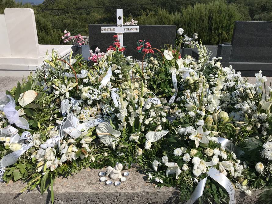 'Stalno smo reagirali i mladiću smo više puta mijenjali ćelije'