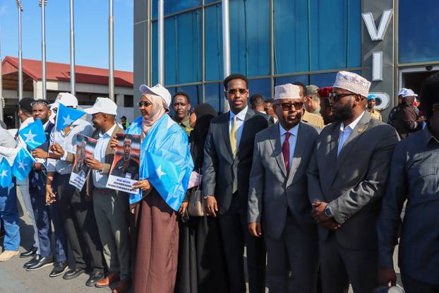 FIFA referee Artan returns to Mogadishu after World Cup entry denial