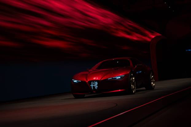 FOTO Alfa Romeo otkriva svoju budućnost: Cuorerosso izgleda sjajno i ima moćni V6 motor