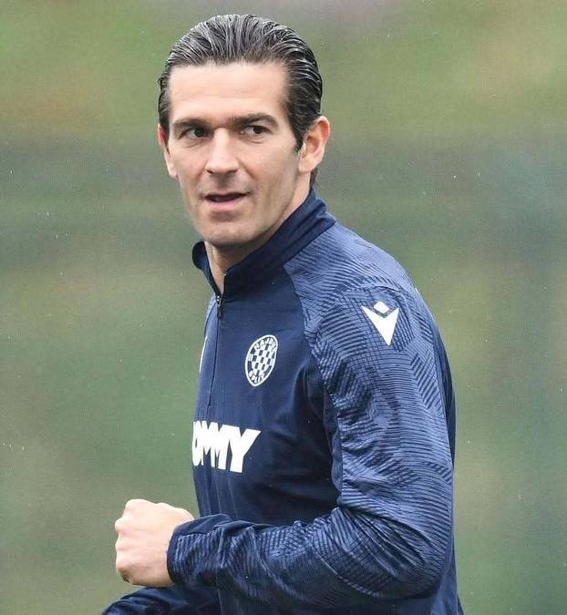 FOTO Skinuli smo Miši brkove, pogledajte kako izgleda! A tek Gvardiol, Džinović, Chuck Norris