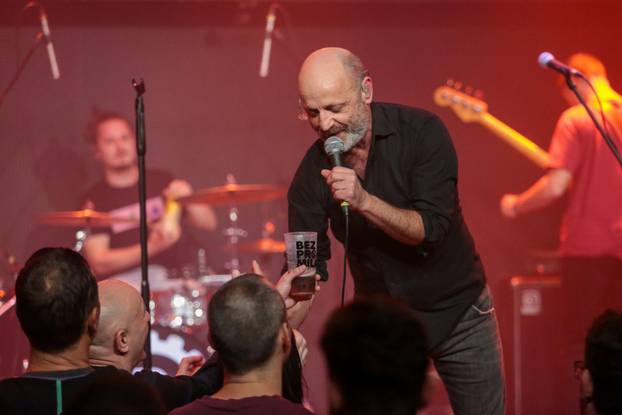 Zabok: Mile Kekin održao koncert u Regeneratoru