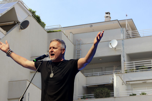 Thompson je lažirao dokumente za terasu? Šokantno vještačenje otkrit će pozadinu cijele priče...