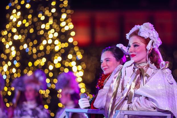 Ledeni park na Trgu kralja Tomislava otvoren uz predstavu Orašar