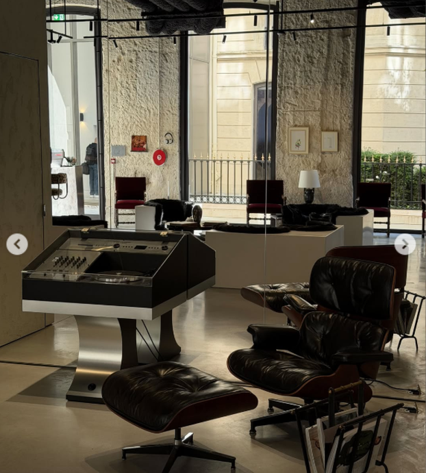 Saint Laurent otvorio novi café u pariškom butiku i već je hit adresa modne scene