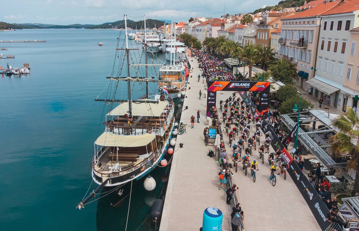 Hrvati su osvojili drugo mjesto u kategoriji Masters na 4Islands MTB stage race utrci