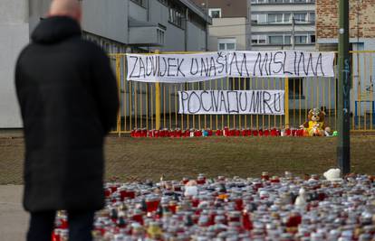 Očajni roditelji učenika škole u Prečkom: 'Pošaljite nam pomoć, ne možemo sami. Molimo vas...'