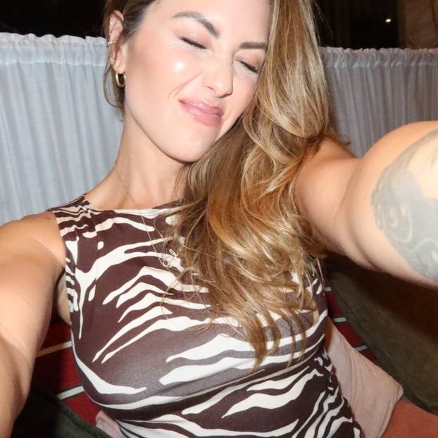 Bivša zvijezda UFC-a izazovnim fotografijama 'srušila internet'