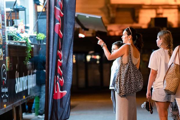 Zagreb: Otvoren Food Truck Festival