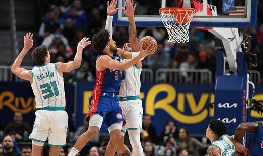Super Bowl zasjenio NBA: Triple double Jadea Cunninghama, 43 koša Lillarda i slavlja domaćina