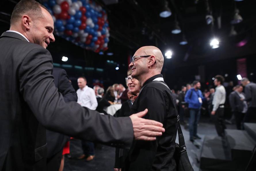 Zagreb: Izborni stožer Zorana Milanovića u Tvornici kulture