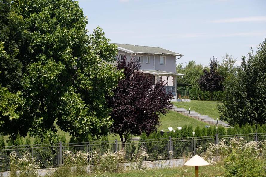 Nema za porez, ima za bazen: Sammiru 'sjela' ovrha na vilu