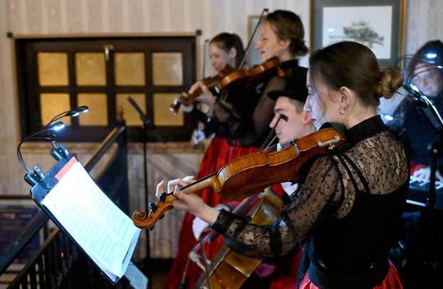 24sata Zagreb: Večer klasične glazbe u Starom Puntijaru izvedbe Johanna Strassua