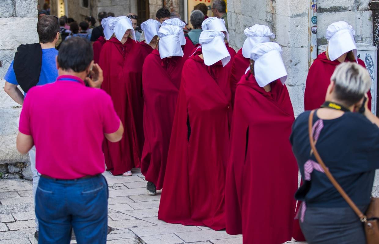 'Sluškinje' u Splitu prošetale od Marmontove sve do Pjace