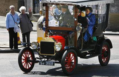 Legendarni Fordov Model T proslavio 100-ti rođendan