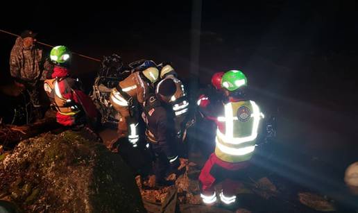 Krenule na pogreb i poginule: Djeca su plakala ispred škole