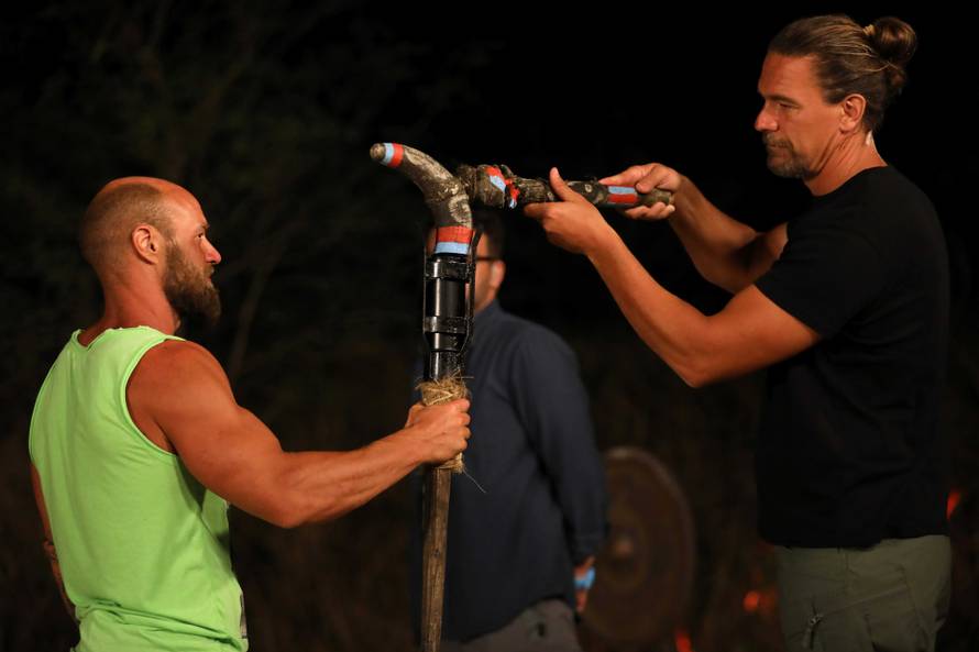 Enea napustio show, a ušli novi atraktivni natjecatelji. Jedan od kandidata je završio u bolnici...