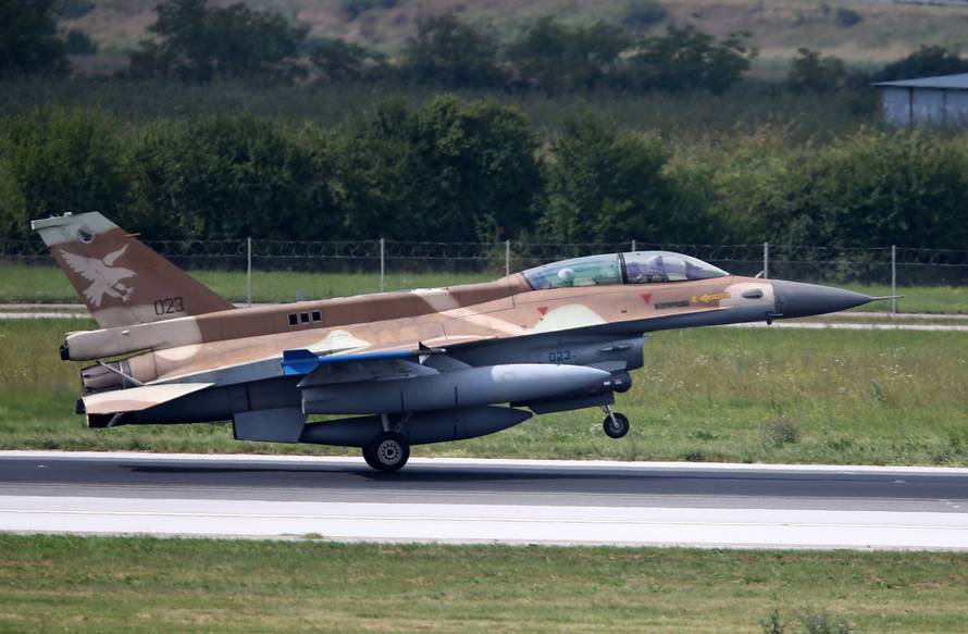 'Vrijeme nam curi, moramo što prije okončati kupnju aviona'