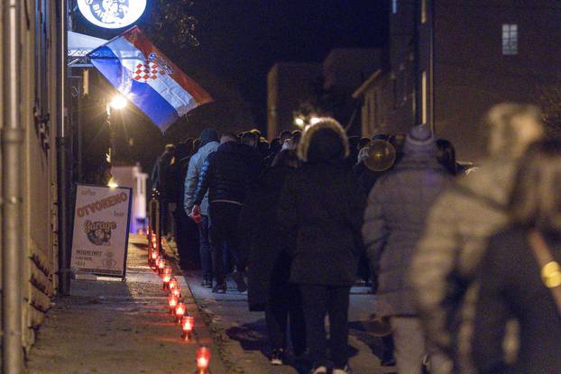 Pula: Održan mimohod u povodu obilježavanja Dana sjećanja na žrtvu Vukovara i Škabrnje