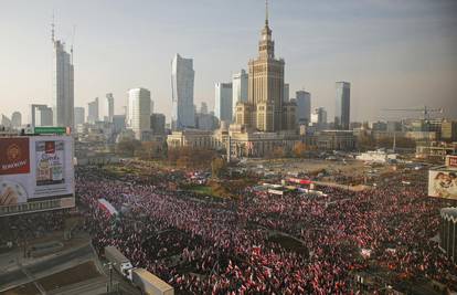 Poljska: Tisuće prosvjednika na maršu krajnje desnice