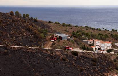 Požari diljem Portugala i Španjolske, izgorjelo tisuće hektara šume. Evakuirana sela
