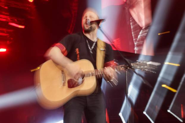Zagreb: U Areni Zagreb održan koncert "Progledaj srcem"