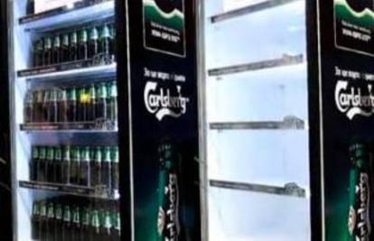 Novinari su na Euru ispraznili hladnjak s pivom za 3 minute!