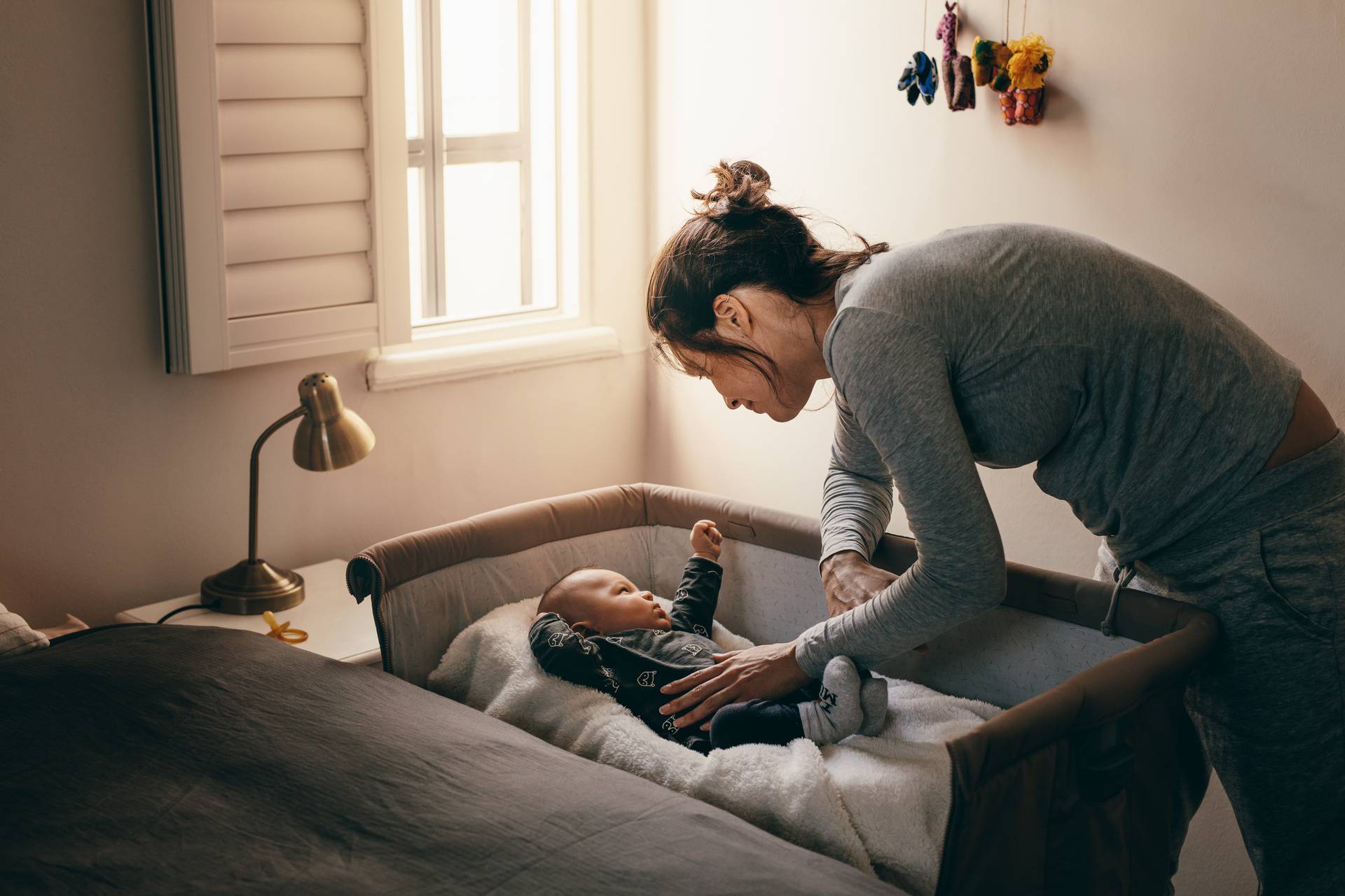 5 razloga zbog kojih beba može imati problema sa spavanjem