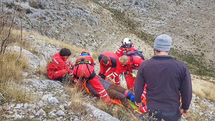 Stradao u lovu: HGSS i vojska izvukli su muškarca iz šume
