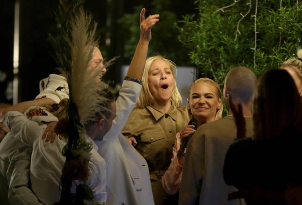 Bekvalac imala koncert kao u bajci, no fanovi su pisali kako izgleda 'premršavo i ispijeno'