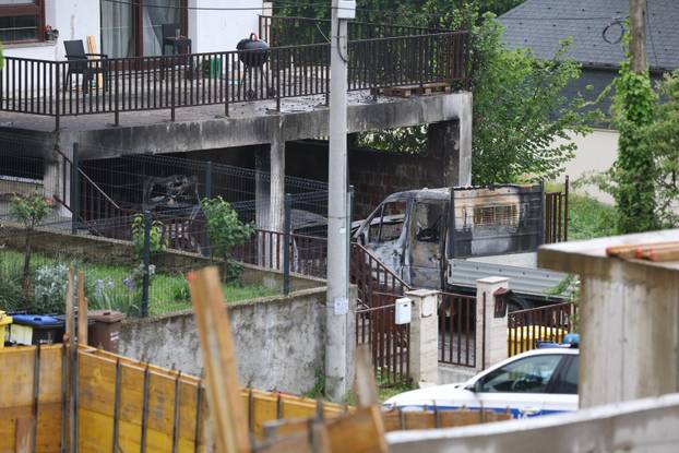 U Zagrebu izgorjela tri vozila