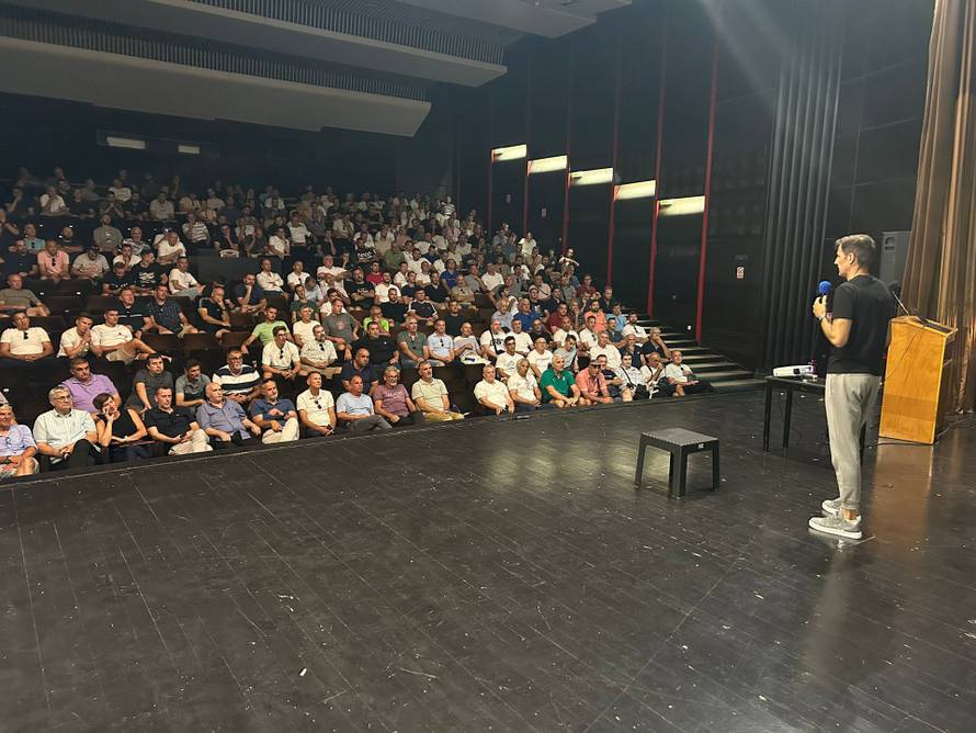 Strukan održao predavanje o četiri nova pravila: Susret Reala i Atletica promijenio je stvari...