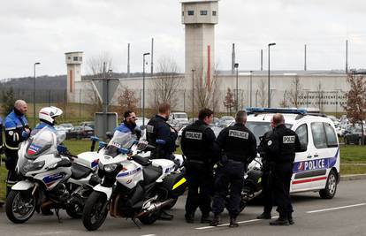 Štrajk i prosvjedi u francuskim zatvorima zbog napada nožem
