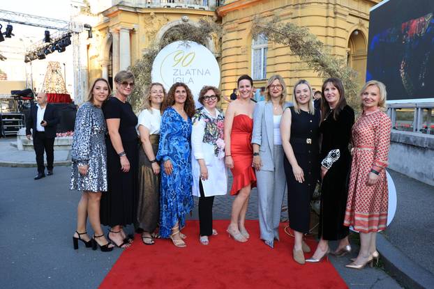 Zagreb: Dolazak uzvanika na 90. Zlatnu iglu