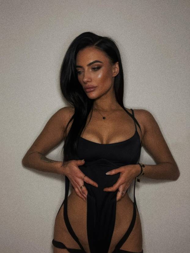 FOTO Bivši reprezentativac se uzbudio pa platio 18+ modelu da mu glumi bivšu: Htio je  spoj