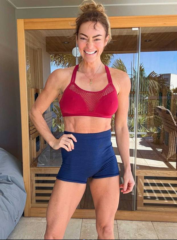 FOTO S 40 godina otkrila sve! 'Cijeli život sam skrivala svoje tijelo, ali sad više ne'