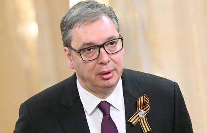VIDEO Vučić se na RTS svađao s novinarkom, prosvjednike zove bandom: 'Hoćete da izađem?!'