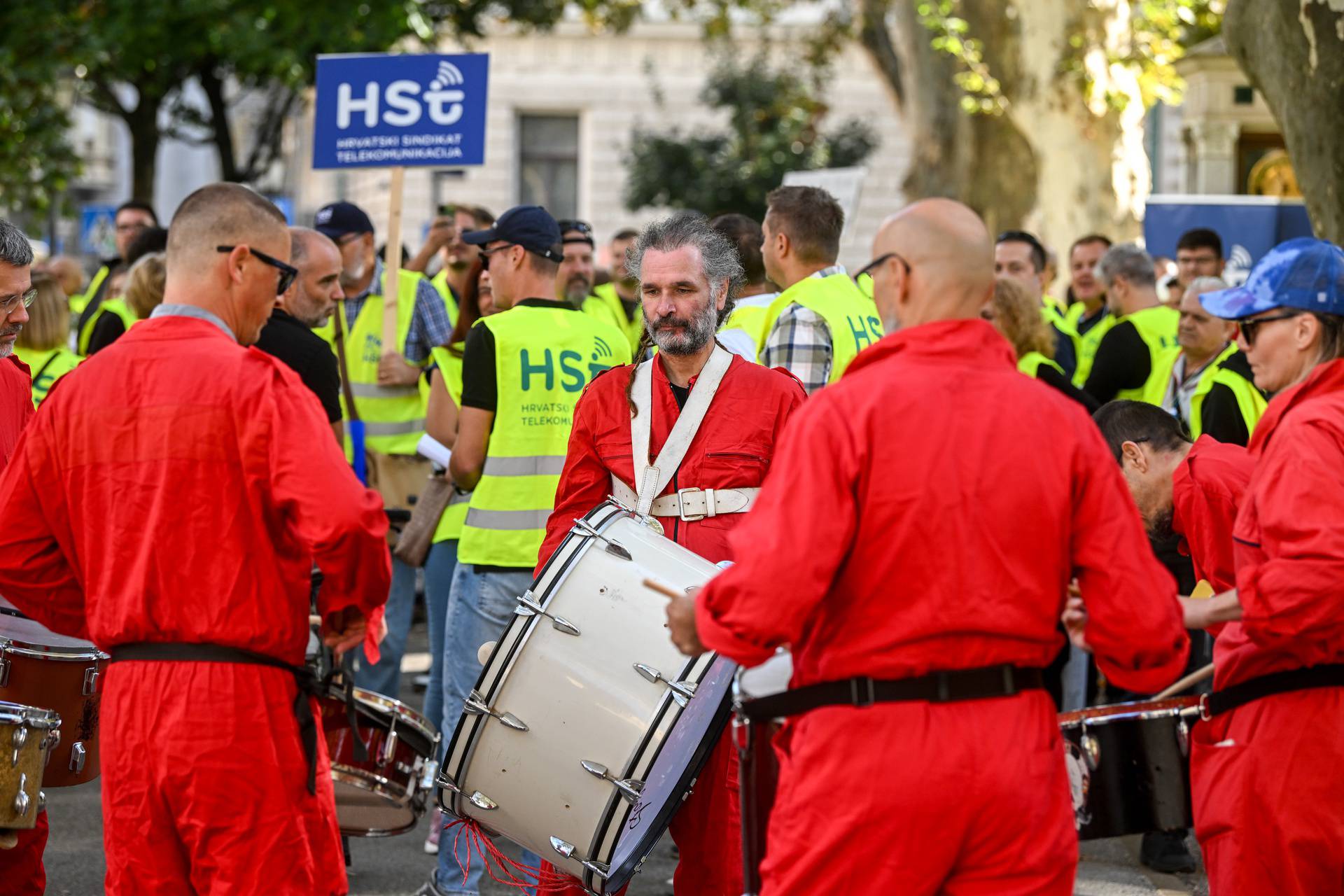 Zagreb: Prosvjed radnika A1 zbog malih plaća i kolektivnog ugovora 